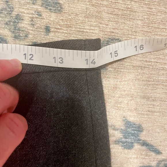 J Crew Charcoal Gray Zip-Front Wool Pencil Skirt Size 2 Fully Lined - Picture 8 of 8